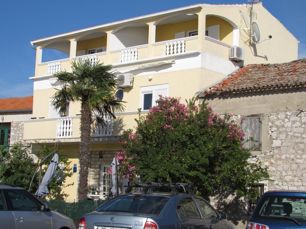 Apartments Renjak Сукошан Экстерьер фото